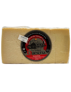 Queso de oveja artesano con moscatel y miel La Antigua Quesería
