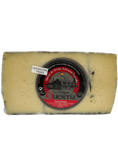 Queso de oveja artesano con trufa La Antigua Quesería