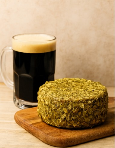 Queso de oveja curado en cerveza y lúpulo Azumbre