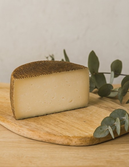 Queso de oveja artesano curado Azumbre