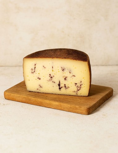 Queso de oveja curado al vino Castillo Peñas...