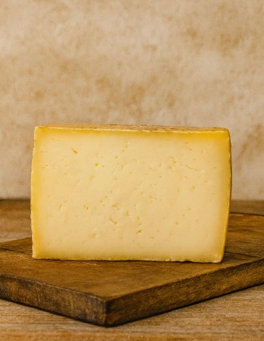 Queso de cabra curado El Bosqueño
