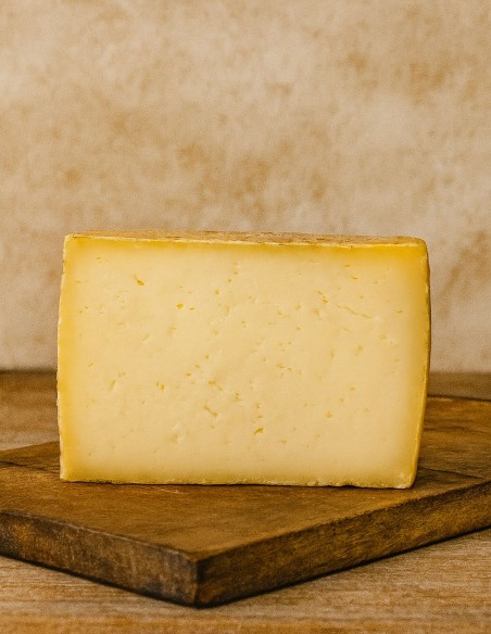 Queso de cabra curado El Bosqueño